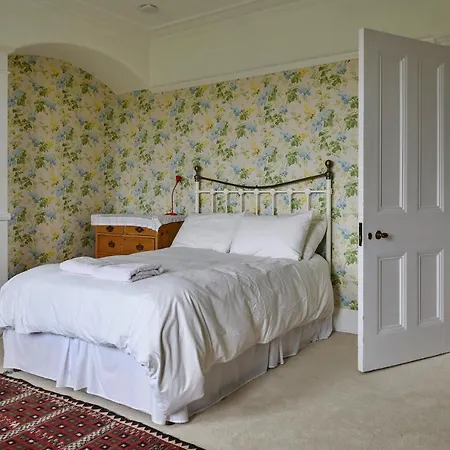Finest Retreats - Edwardian - 9 Bed, Sleeping Up To 21 *