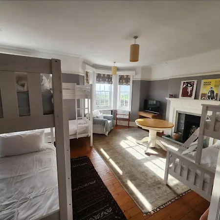 Finest Retreats - Edwardian - 9 Bed, Sleeping Up To 21